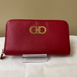 Salvatore Ferragamo Saffiano long Leather Wallet EUC